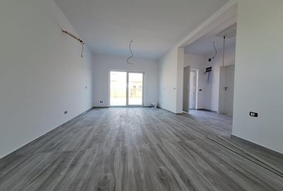 Casă individuală cu 3 camere cu Canalizare în Sânandrei - 1