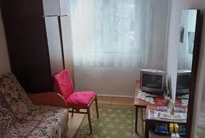 Apartament cu 3 camere semidecomandat în Viziru 1 - 8