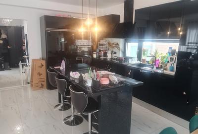 Casă cu 4 camere cu Teren 380 Mp în Berceni - 2