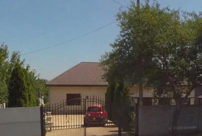 Casă cu 3 camere cu Teren 5000 Mp în Comanca - 1