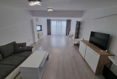 Apartament cu 3 camere decomandat, mobilat în Tomis Plus