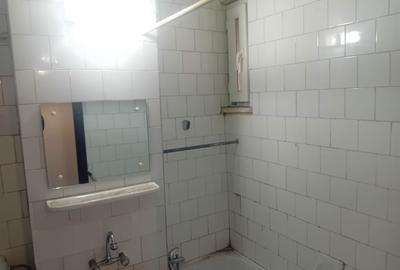 Apartament cu 3 camere semidecomandat în Central - 2