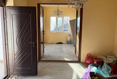 Casă cu 7 camere cu Teren 490 Mp în Central - 14