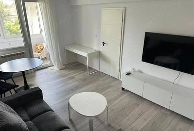 Apartament cu 2 camere decomandat în Medicină
