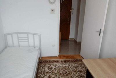 Apartament cu 3 camere semidecomandat în Central - 8