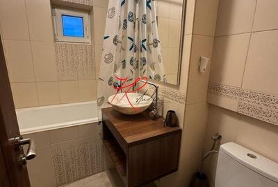 Apartament cu 3 camere decomandat în Tei - 3