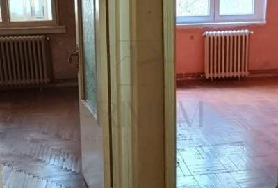 Bucovina - 2 Camere - Decomandat - Centrala termica proprie - Etaj 2 - 3