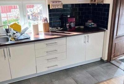 Cabana cu 4 dormitoare, foisor, ciubar, Statiunea Muntele Baisorii - 17