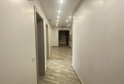Vanzare apartament 3 camere Centrul Civic Brasov - 9