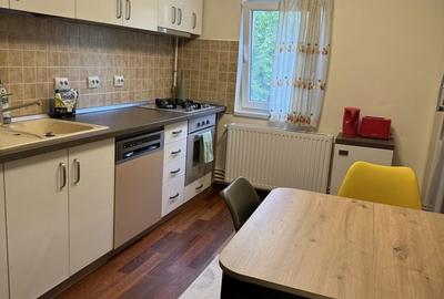 Apartament cu 3 camere decomandat în Zorilor - 1