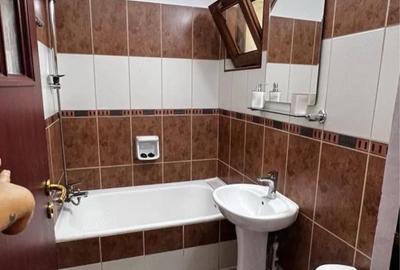 Apartament cu 3 camere decomandat în Central - 2
