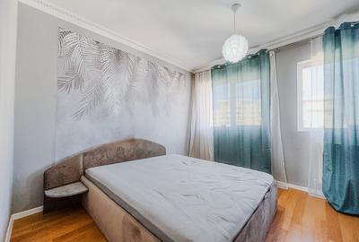 Apartament cu 4 camere decomandat, mobilat în Semicentral