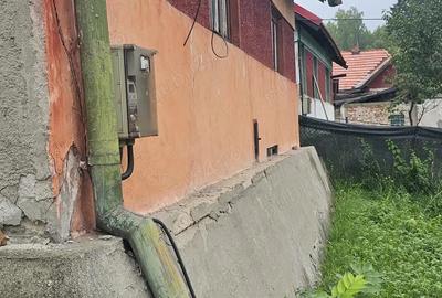 Casa + teren 1.000 mp in Lonea (jud. Hunedoara), pe Str. George Enescu - 7