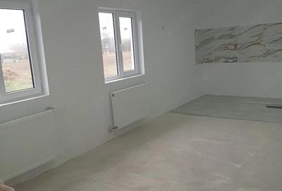 Casă cu 3 camere cu Teren 500 Mp în Pecineaga - 7