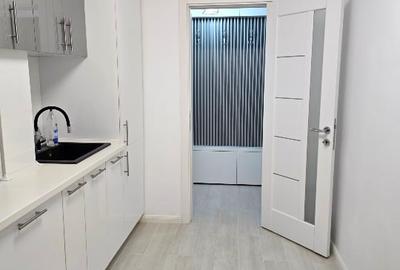 Apartament cu 4 camere semidecomandat, mobilat în Gorjului - 3
