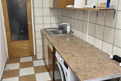 Garsonieră decomandată, mobilată în Tei - 5