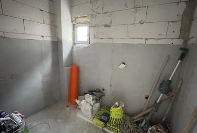 Casă individuală cu 4 camere cu Canalizare în Central - 16