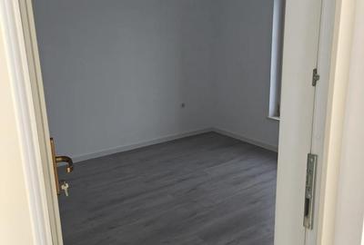 Casă cu 5 camere cu Teren 450 Mp în Central - 2