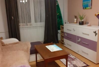 Apartament cu 2 camere semidecomandat, mobilat în Berceni - 1