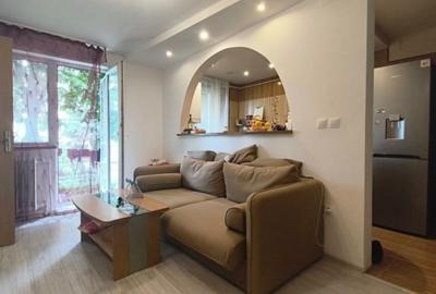 Apartament cu 3 camere semidecomandat în Central - 11