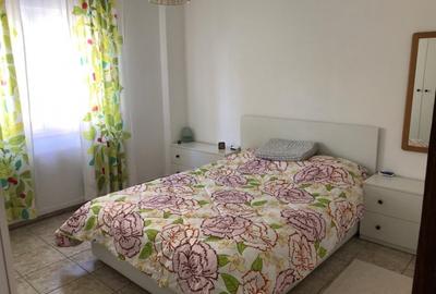 Apartament 2 camere decomandat, cartier Plopilor