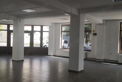 Inchiriez spa?iu comercial - 3