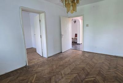Apartament cu 4 camere semidecomandat în Aleea Trandafirilor - 11