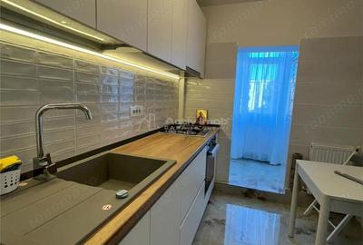 Apartament cu 3 camere decomandat în Micro 17 - 11