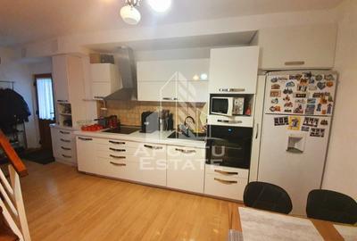 Apartament pe 4 camere, renovat complet la curte comuna in Balcescu - 4