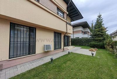 Casă individuală cu 8 camere cu Canalizare în Iancu Nicolae