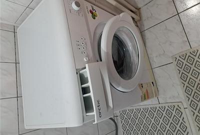 Garsonieră decomandată, mobilată în Podu Roș - 8