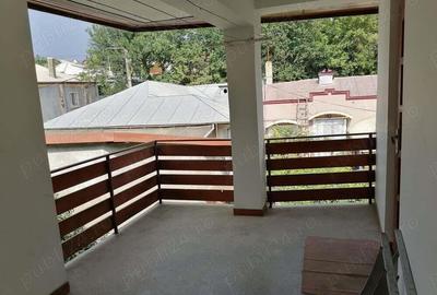 Spațiu comercial, de 300 mp, în Central