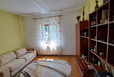 APARTAMENT 2 CAMERE IN BLOC DE 2 ETAJE - 2