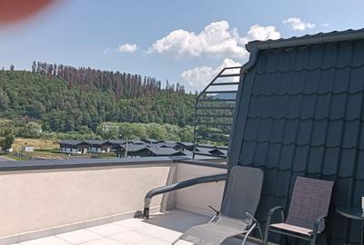 Apartament cu 2 camere decomandat în Cristian - 2