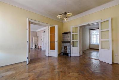 Nivel in vila, curte deosebita, priveliste, Central, Brasov - 16