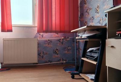 Apartament cu 3 camere decomandat în Nufărul - 2