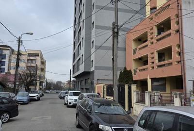 Spațiu comercial, de 98 mp, în Faleza Nord - 15