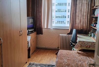 Apartament cu 3 camere decomandat în Bălcescu - 1