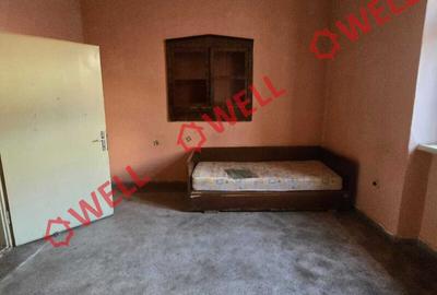 Casă de vânzare cu etaj în Târgu Secuiesc, în Curtea nr. 41! - 9