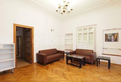 Vila nemobilata cu 4 camere si curte proprie - 2
