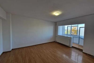 Apartament cu 2 camere decomandat în Pelican - 4