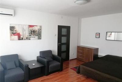 Garsonieră decomandată, mobilată în Tineretului