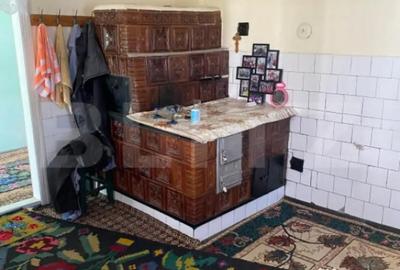 Casă cu 4 camere cu Teren 2000 Mp în Central - 4