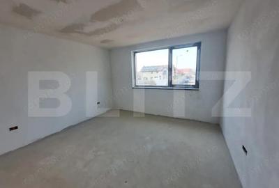 Casă cu 7 camere cu Teren 500 Mp în Sânpetru - 3