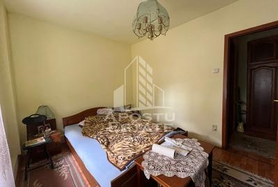 Apartament cu 2 camere, cu garaj si boxa,situat in zona Dambovita - 4