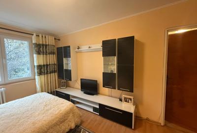 Apartament cu 3 camere semidecomandat în Titan - 8