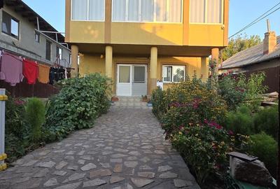 Casă cu 3 camere în Central