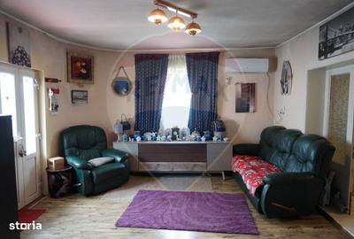 Casă cu 4 camere în Bârsana - 11