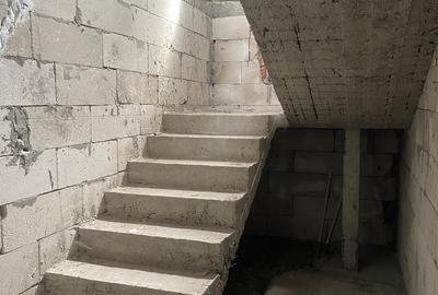 Casă cu 5 camere cu Teren 120 Mp în Pantelimon - 1