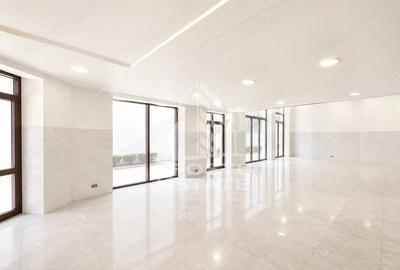 Spațiu comercial, de 466 mp, în Neptun - 1